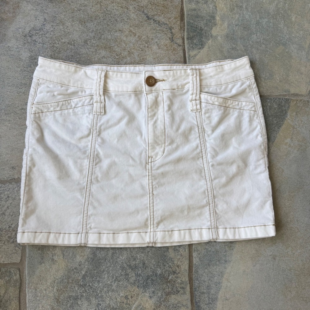 Free People Ivory Corduroy Mini Skirt Size 6 Boho Western Y2K‎ Nashville Cowgirl